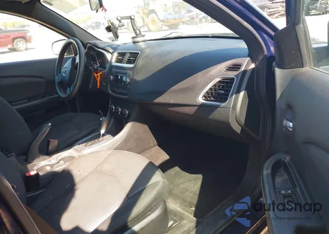 2014 Dodge Avenger Se z USA, uszkodzony, nr VIN 1C3CDZAB1EN182957